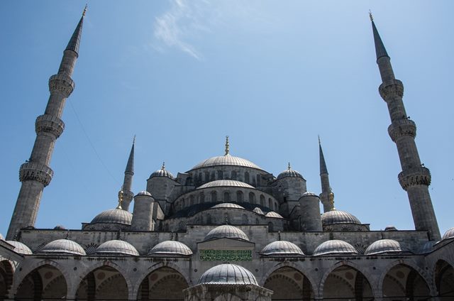 터키 이스탄불 자폭테러 용의자가 이슬람국가(IS)의 외국인 대원으로 파악됐다. 이번 테러로 10명의 사망자가 발생했으며, 이중 9명은 독일인으로 알려졌다. /pixabay