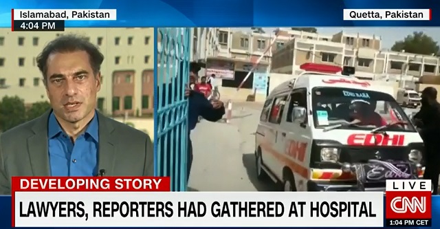 파키스탄 남서부 발루치스탄 주 퀘타의 정부가 운영하는 병원에서 8일(현지 시각) 폭탄테러로 최소 70명이 숨지고 110명 이상이 다쳤다고 로이터 등 외신들이 보도했다. /CNN 뉴스 갈무리