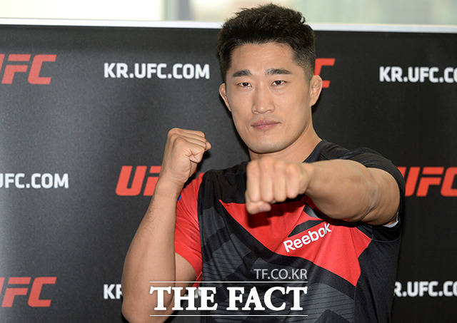 '스턴건' 김동현이 17일 UFC 파이트나이트 싱가포르 대회에 앞서 승리르 자신하고 있다. /임세준 기자