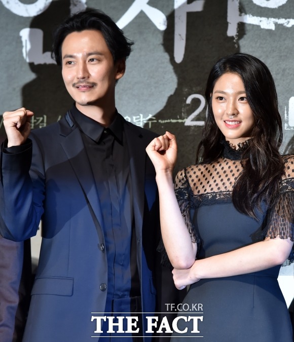 배우 김남길이 영화 '살인자의 기억법'에서 설현을 업어치기한 장면에 대한 에피소드를 밝혔다. /이새롬 기자
