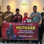 Penyambutan Pemanah Aceh Mutasar Hasbi di Dispora Aceh. Foto: Istimewa