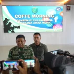 Danrem Lilawangsa Kolonel Ali Imran saat coffee morning bersama wartawan yang digelar Penrem Lilawangsa di Aula Ahmad Yani, Jumat, 28 Juni 2024.
