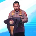 Kepala Kepolisian Republik Indonesia (Kapolri) Jenderal Polisi Listyo Sigit Prabowo memutasi 12 Pamen Polda Aceh. Foto: CNN Indonesia