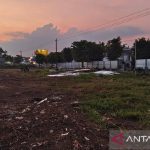 Lahan kediaman Jokowi nanti setelah pensiun sebagai Presiden, di Jalan Adi Sucipto, Desa Blulukan, Kecamatan Colomadu, Kabupaten Karanganyar, Jawa Tengah, Kamis (27/6/2024). Foto: Antara