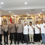 Ketua Umum KONI Aceh Kamaruddin Abu Bakar menemui Kapolda Aceh Irjen Achmad Kartiko, Kamis, 18 Juli 2024. Foto for Line1.News