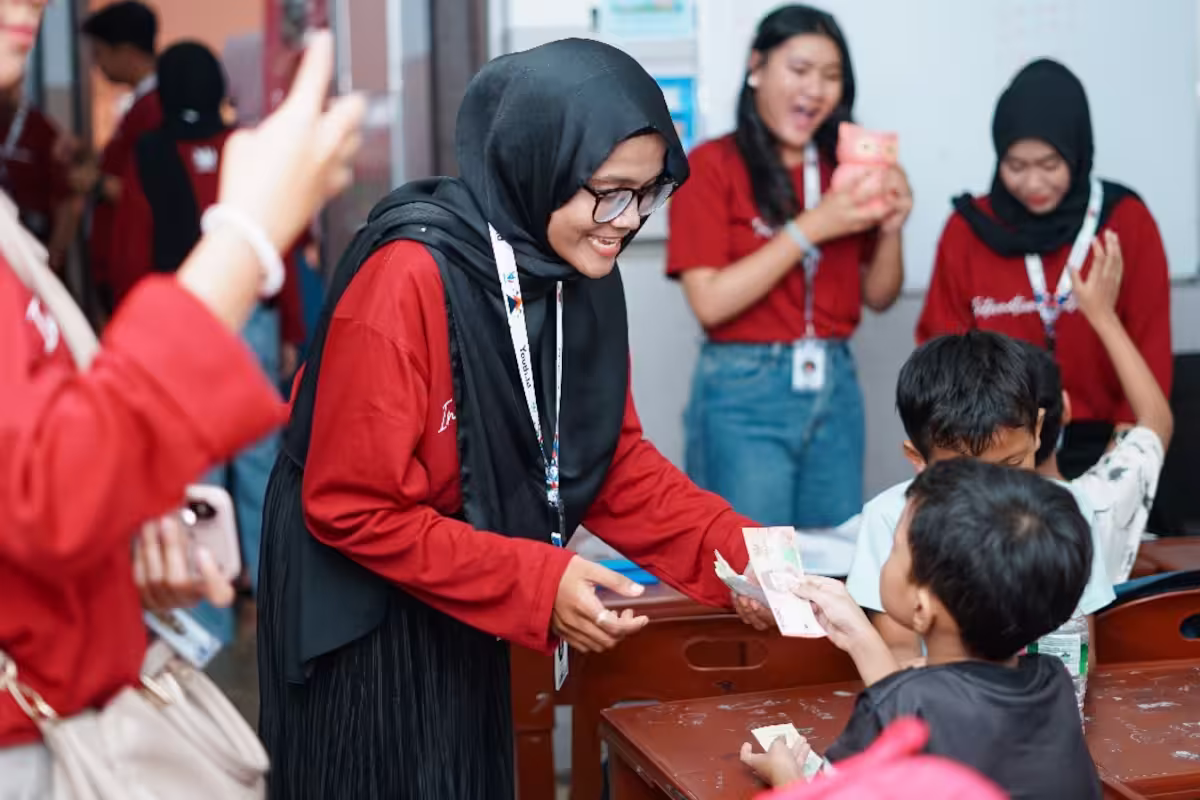 Sintia Riska, Mahasiswa jurusan Pendidikan Bahasa Arab Institut Agama Islam Negeri (IAIN) Lhokseumawe, dalam salah satu kegiatan International Volunteer and International Group Conference di Kuala Lumpur, Malaysia. Foto: iainlhokseumawe.ac.id