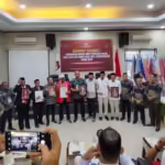 Para paslon wali kota-wakil wali kota dengan nomor urut masing-masing. Foto: Line1.News/Yasir