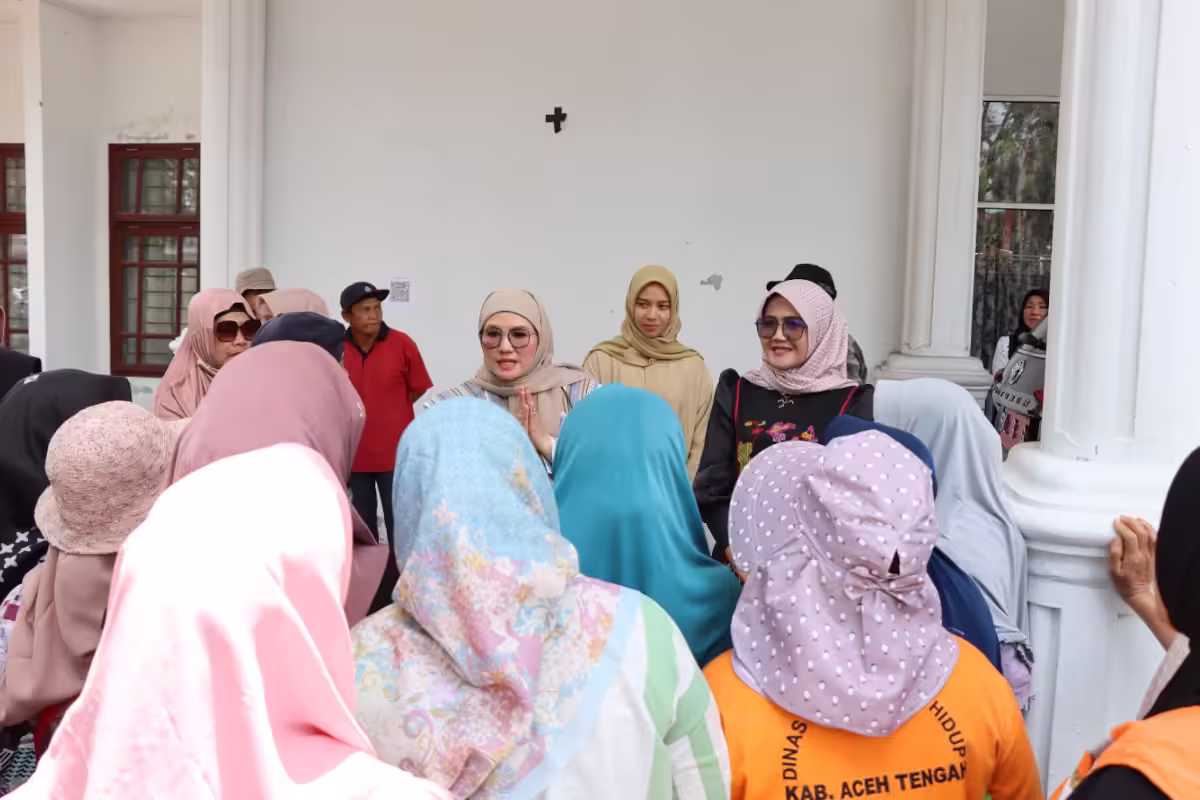Minta Gaji Dinaikkan, Puluhan Petugas Kebersihan Datangi DPRK Aceh Tengah