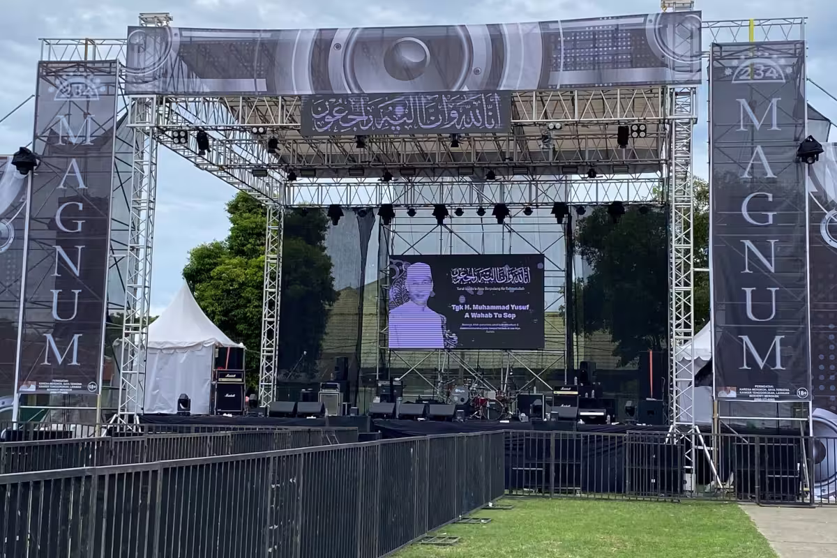 Panggung Konser Bondan Prakoso Diganti Acara Tahlilan untuk Tu Sop