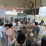 Bakal pasangan calon Wali Kota-Wakil Wali Kota, Fathani-Zarkasyi bersilaturahmi dengan para santri di The Breeze Coffee, Kamis, 19 September 2024. Foto: Istimewa