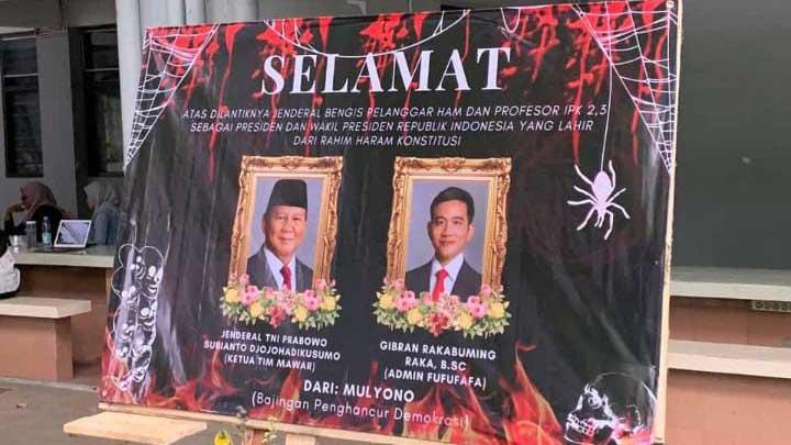 BEM FISIP Unair Bikin Karangan Bunga Satire 'Dari Mulyono untuk Prabowo-Gibran'