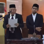 Pasangan calon Zakaria-Imran menyampaikan visi, misi dan program di Rapat Paripurna Istimewa DPRK Pidie, Rabu, 25 September 2024. Foto: KIP Pidie