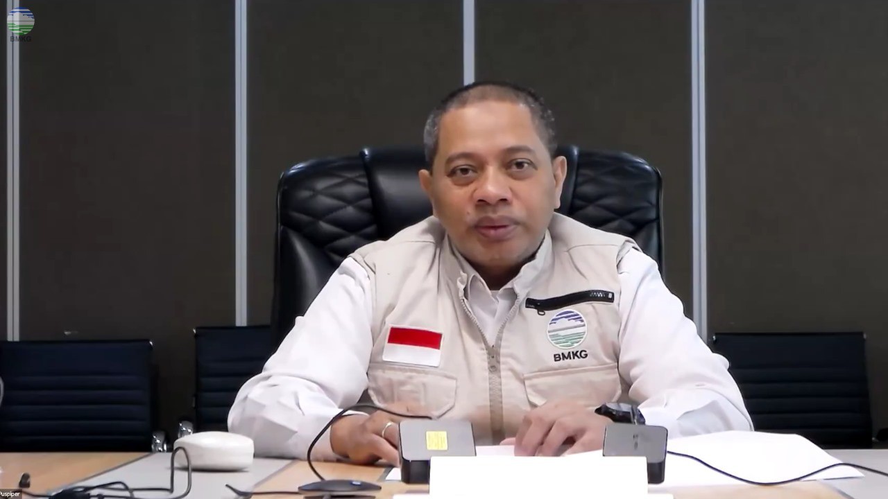 BMKG Prediksi Hujan Guyur Indonesia Hingga Februari 2025