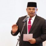Penjabat (Pj) Gubernur Aceh, Dr. H. Safrizal ZA, M.Si, saat memberikan sambutan pada Sidang Senat Terbuka Dies Natalis ke-10 Institut Seni Budaya Indonesia (ISBI) Aceh, di Kampus ISBI Aceh, Jantho, Aceh Besar, Selasa, (8/10/2024). Foto: Humas Pemerintah Aceh