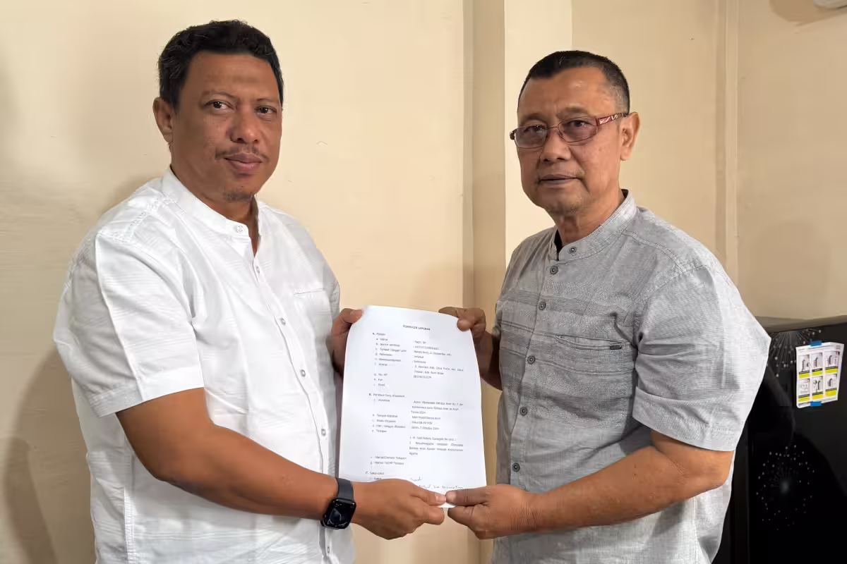 Tim Hukum Mualem-Dek Fad Laporkan Syeh Fadhil ke Panwaslih Aceh