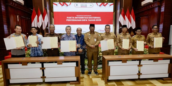 Penyerahan DIPA dan TKD 2025
