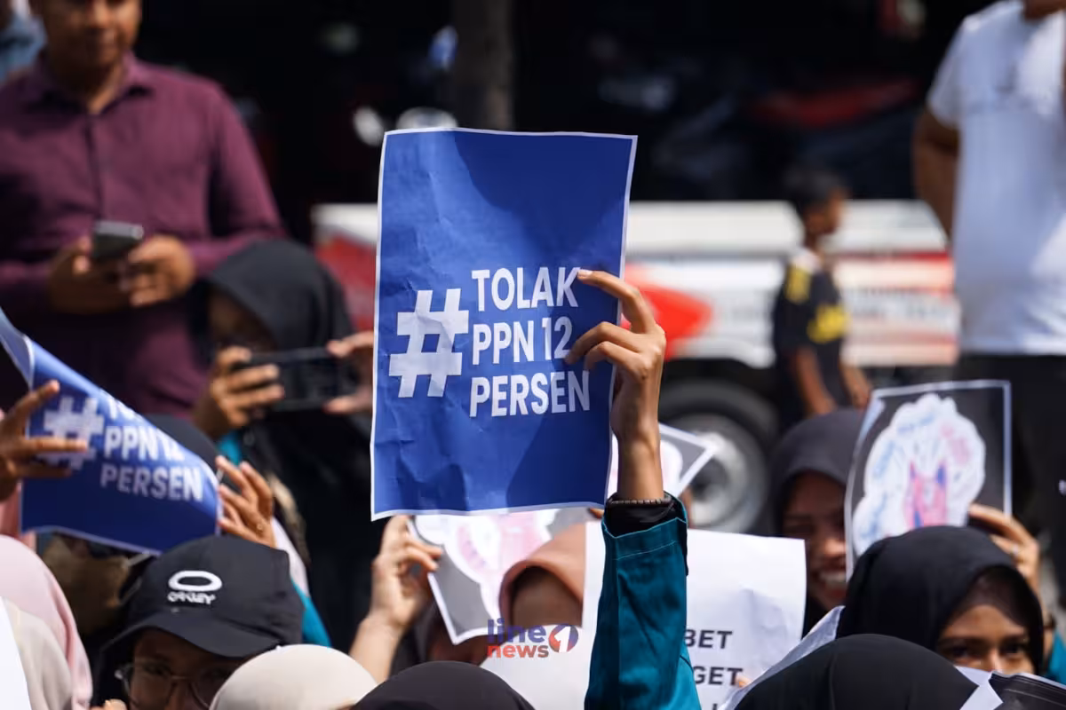 Demo Tolak Kenaikan PPN Line1News Yasir (16)