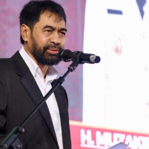 Gubernur Mualem