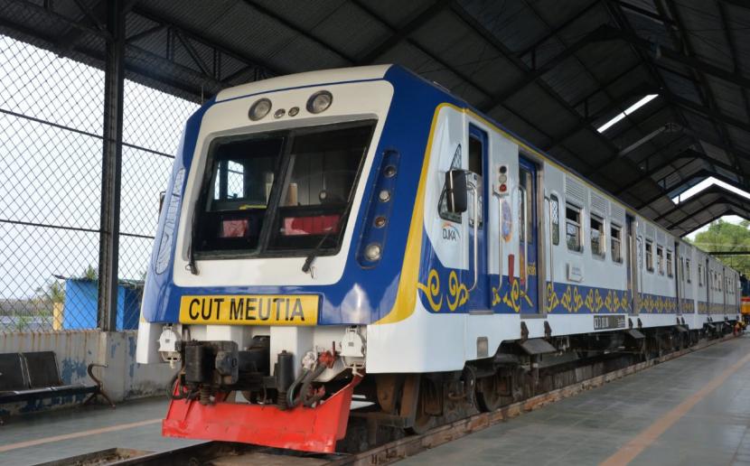 Kereta Api Cut Meutia