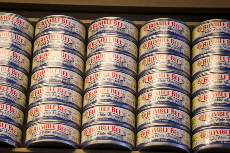 Kaleng tuna produksi Bumble Bees