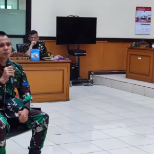 Kelasi Kepala Bambang Apri saat memberikan keterangan dalam persidangan di Pengadilan Militer Jakarta, Senin, 3 Maret 2025