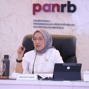 Menteri PAN RB Rini Widyantini
