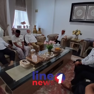 Pelayat di rumah abu razak