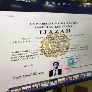 Ijazah Jokowi di UGM
