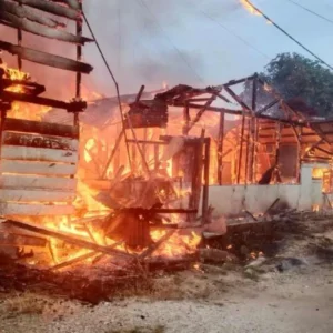 Kebakaran di rumah dinas TNI di Asrama Gajah II Kodim Aceh Timur