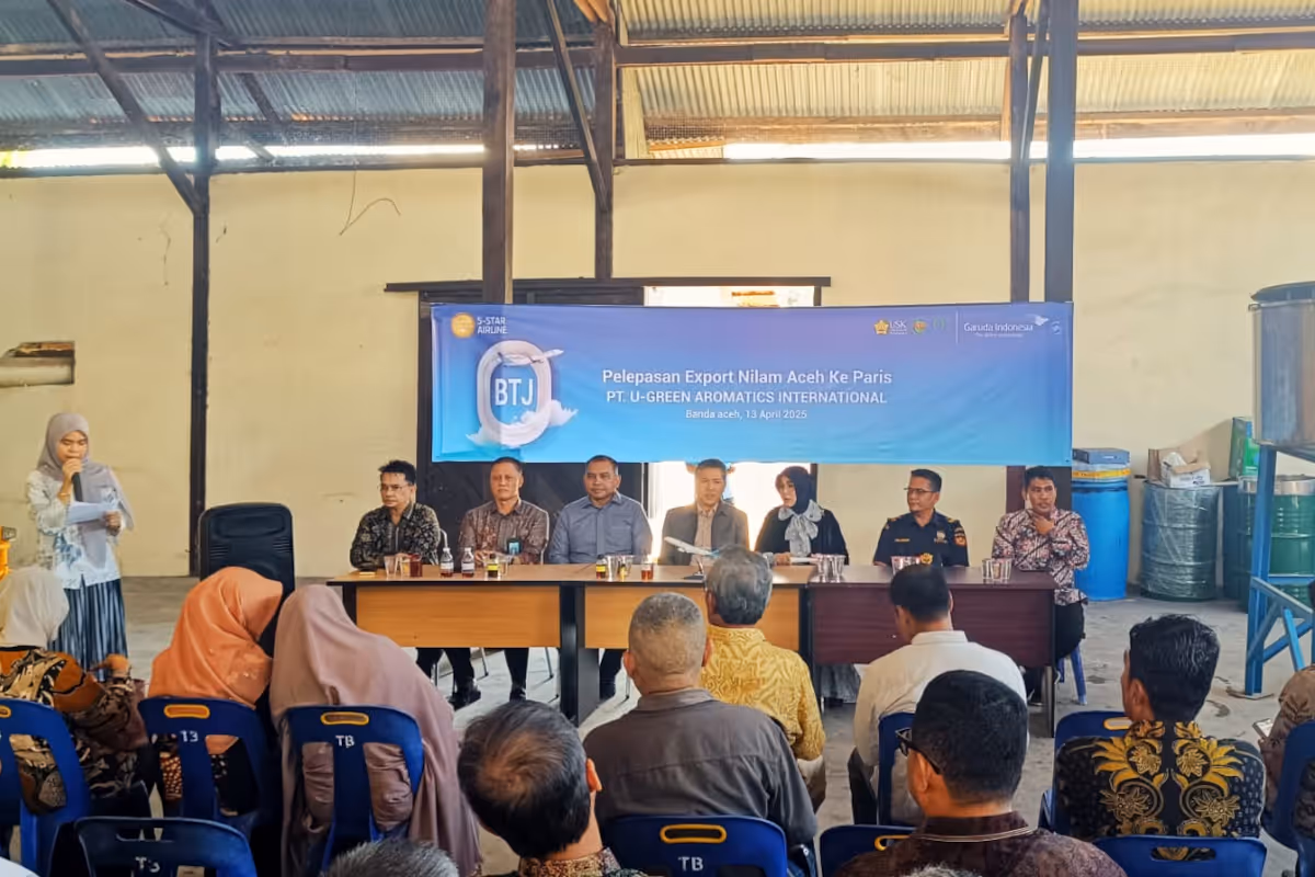 Pelepasan ekspor nilam Aceh ke Paris