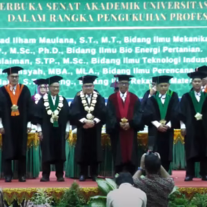 Pengukuhan lima profesor baru USK