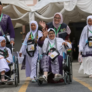 Jemaah haji kloter enam di Asrama Haji Embarkasi Aceh
