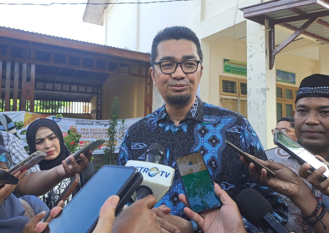 Kadisdik Aceh Marthunis foto Fakhrurrazi