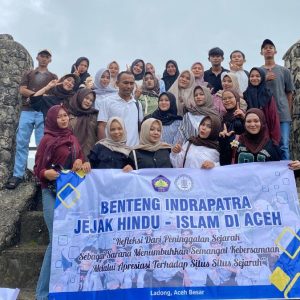 Mahasiswa Prodi Sejarah USM kuliah di Benteng Indrapatra