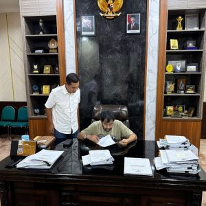 Mualem kembali kerja
