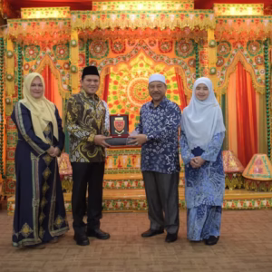 Wagub Aceh Fadhlullah, menerima kunjungan Menteri Besar Kelantan, Dato' Mohd Nassuruddin bin Haji Daud. Foto: Humas Aceh