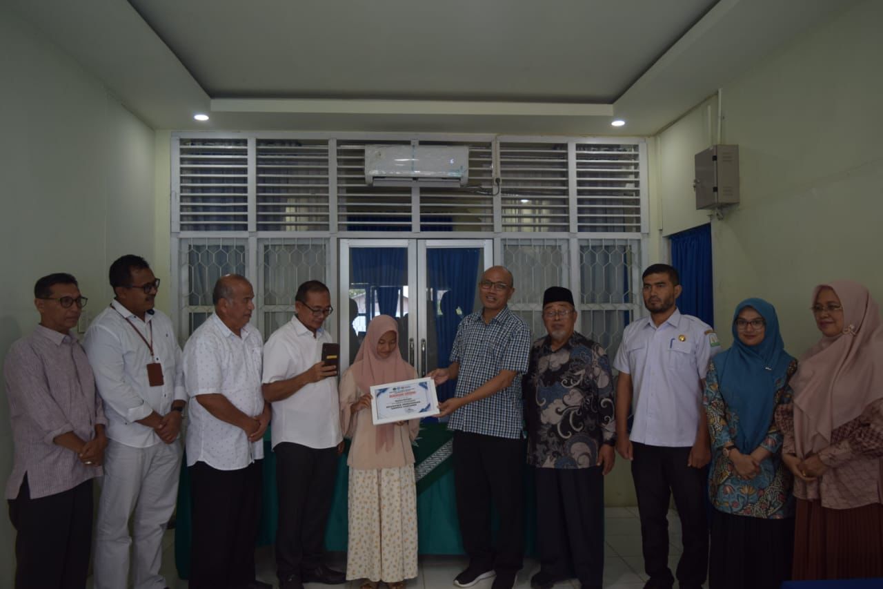 pemberian beasiswa