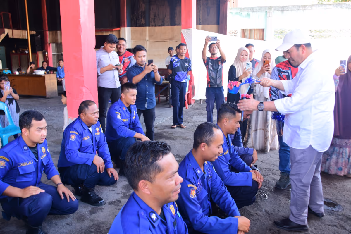 Bupati Haili mandikan 21 petugas damkar lulus PPPK