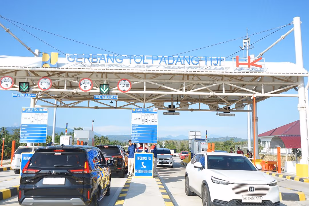 Gerbang Tol Padang Tiji Tol Sibanceh Seksi 1