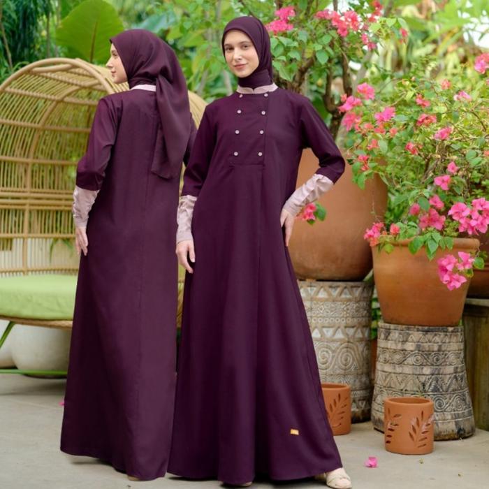 Ilustrasi gamis burgundy