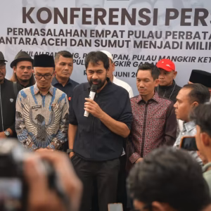 Konferensi pers Mualem soal 4 pulau (11)