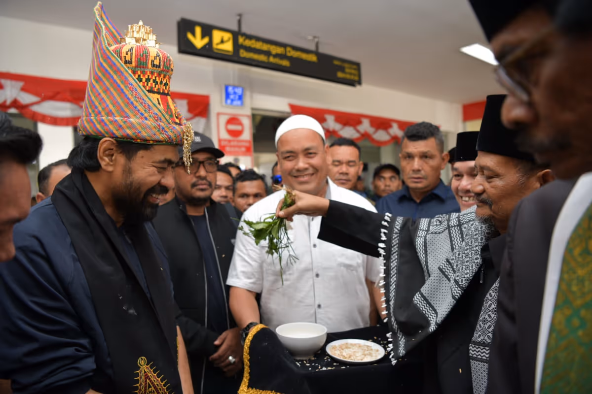 Konferensi pers Mualem soal 4 pulau (5)