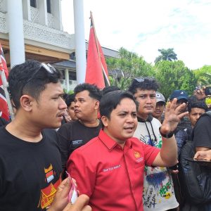 Korlap aksi di Kantor Gubernur Aceh Ilham Rizky Maulana