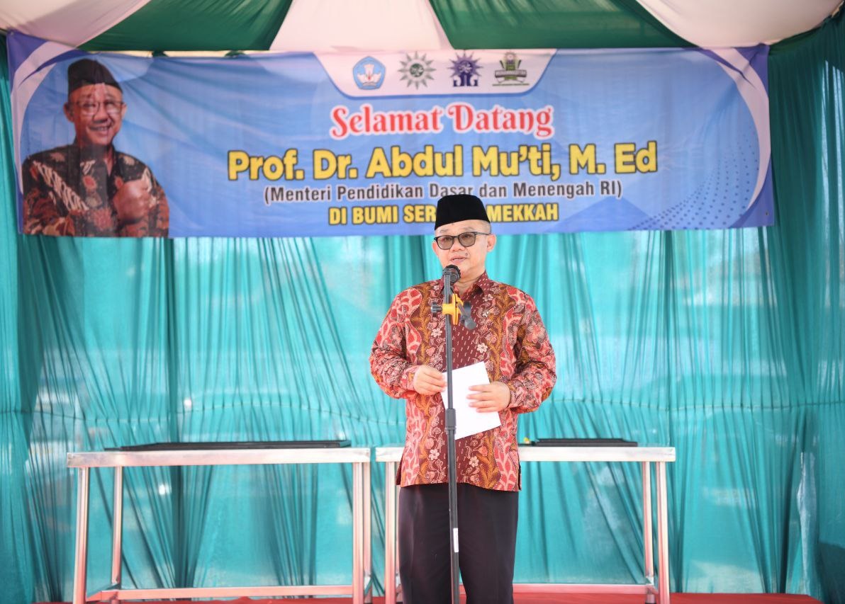 Mendikdasmen Profesor Abdul Muti