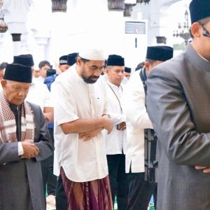 Mualem Salat Id di MRB Banda Aceh