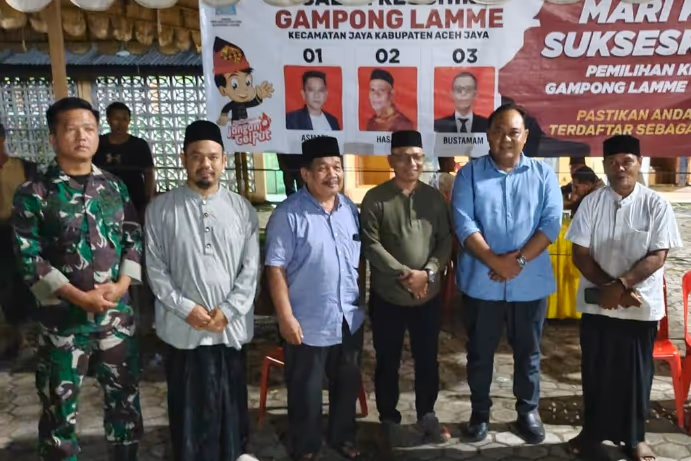 Sekda Aceh Jaya T Reza Fahlevi meninjau persiapan Pilchik di Gampong Lamme, Jaya