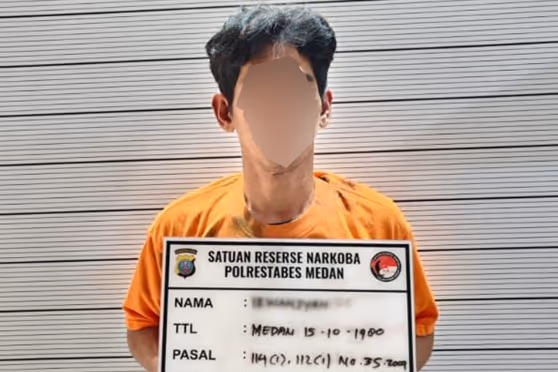 Tersangka IK