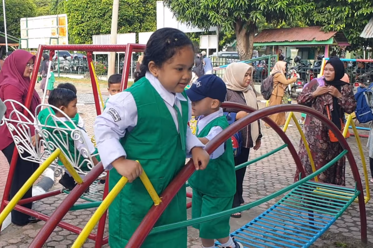 hari pertama sekolah (2)