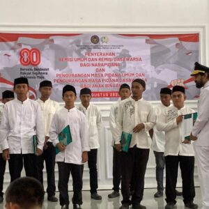 Mualem serahkan remisi warga binaan Lapas Lambaro
