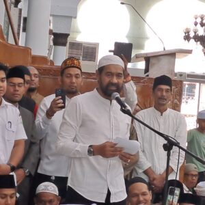 Mualem usai kukuhkan Abu Paya Pasi Imam Besar MRB